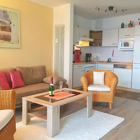 Haus Victoria Strandgut Ferienwohnung 04 Apartment Sassnitz